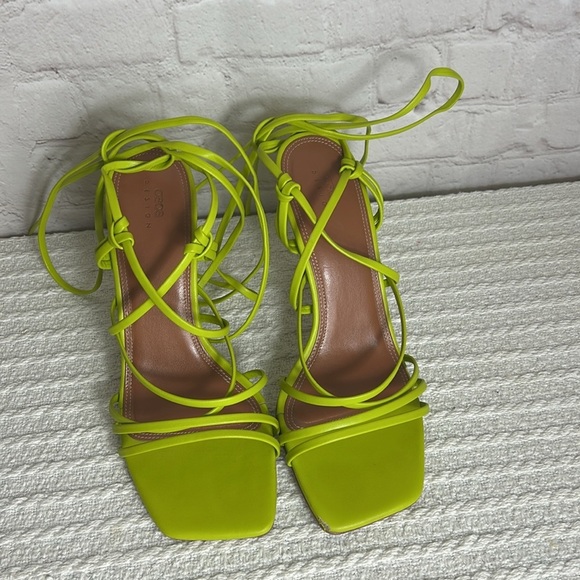 ASOS NAIROBI STAPPY TIE LEG HIGH HEELED SANDLES IN GREEN - Picture 1 of 8